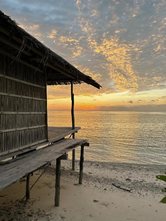 West Mansuar Homestay Pulau Mansuar Bagian luar foto